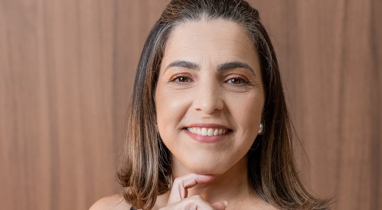 Capa Cida Dornelas - Assessoria e Cerimonial